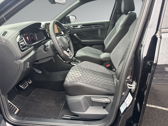 T-Roc 1.5 TSI DSG R-LINE PANO+IQ.LIGHT+RFK+NAVI+