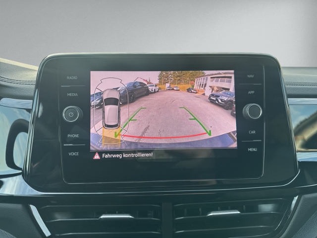 T-Roc 1.5 TSI DSG R-LINE PANO+IQ.LIGHT+RFK+NAVI+