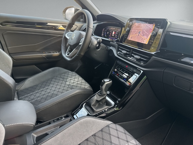 T-Roc 1.5 TSI DSG R-LINE PANO+IQ.LIGHT+RFK+NAVI+