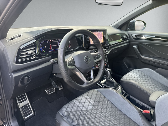 T-Roc 1.5 TSI DSG R-LINE PANO+IQ.LIGHT+RFK+NAVI+