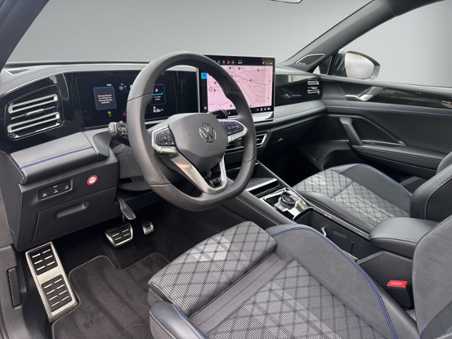 Tiguan 2.0 TDI DSG R-LINE 4MOTION PANO+360°+IQ.L