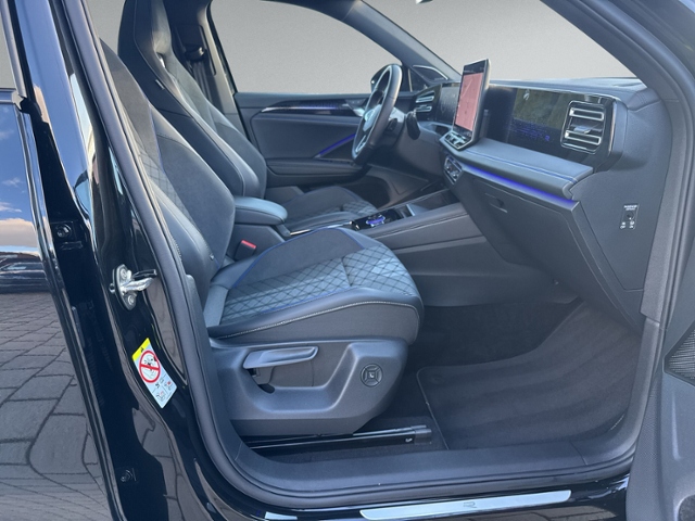 Tiguan 2.0 TDI DSG R-LINE 4MOTION PANO+360°+IQ.L