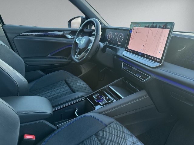 Tiguan 2.0 TDI DSG R-LINE 4MOTION PANO+360°+IQ.L