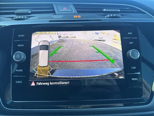 Touran 1.5 TSI DSG H-LINE PANO+7-SITZE+RFK+NAVI+