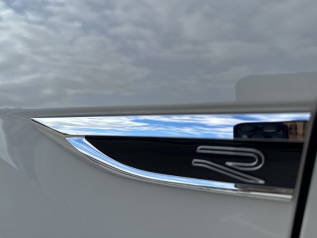 T-Roc 1.5 TSI DSG R-LINE PANO+IQ.LIGHT+RFK+NAVI+