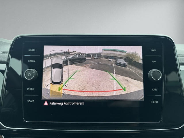 T-Roc 1.5 TSI DSG R-LINE PANO+IQ.LIGHT+RFK+NAVI+