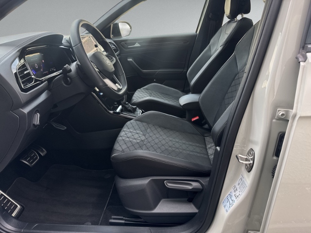 T-Roc 1.5 TSI DSG R-LINE PANO+IQ.LIGHT+RFK+NAVI+