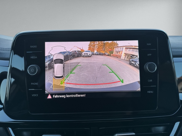 T-Roc 1.5 TSI DSG R-LINE PANO+IQ.LIGHT+RFK+NAVI+