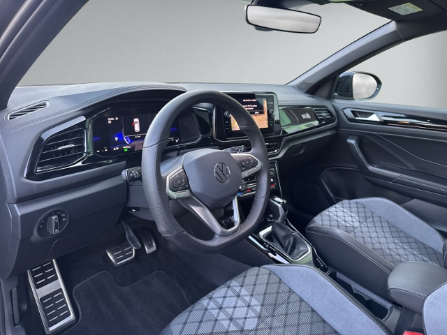 T-Roc 1.5 TSI DSG R-LINE PANO+IQ.LIGHT+RFK+NAVI+