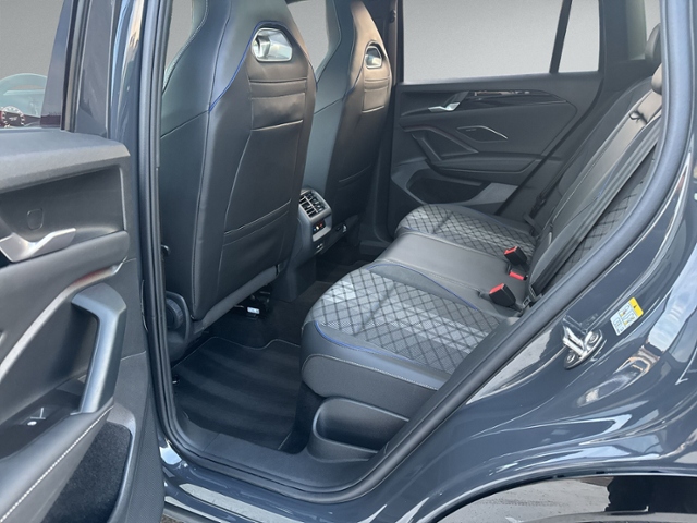 Tiguan 1.5 eTSI DSG R-LINE PANO+360°+IQ.LIGHT+HE