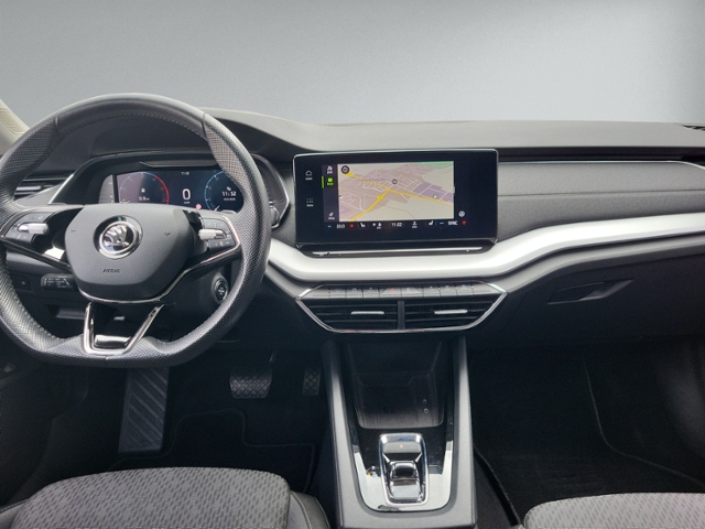 Octavia Combi 2.0 TDI DSG STYLE STANDHZ+NAVI+ACC