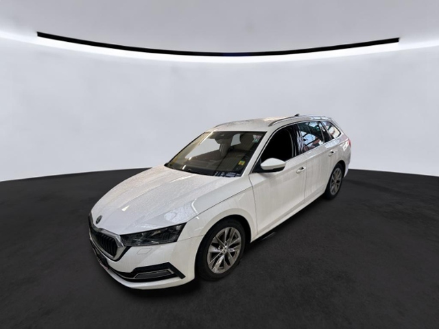 Octavia Combi 2.0 TDI DSG STYLE AHK+NAVI+ACC+PDC