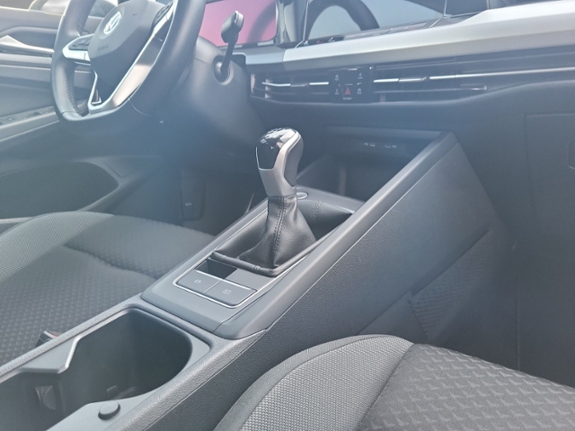 Golf VIII 1.5 TSI ACTIVE STANDHZ+RFK+HEAD-UP+NAV