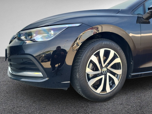 Golf VIII 1.5 TSI ACTIVE STANDHZ+RFK+HEAD-UP+NAV