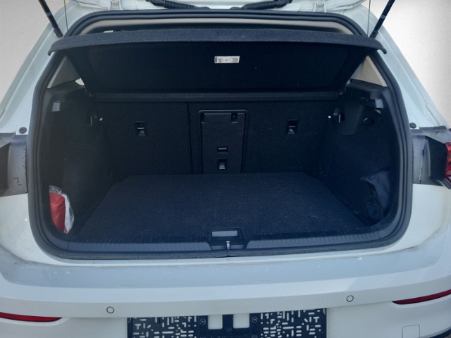 Golf VIII 1.5 TSI ACTIVE STANDHZ+RFK+HEAD-UP+NAV