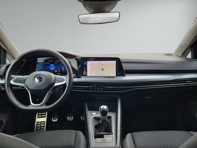 Golf VIII 1.5 TSI ACTIVE STANDHZ+RFK+HEAD-UP+NAV