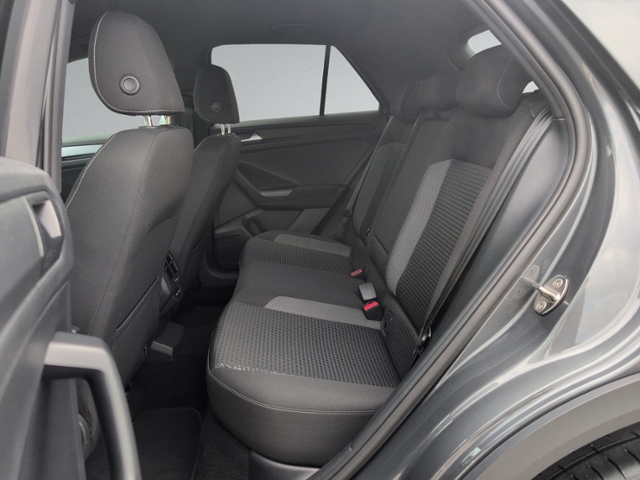 T-Roc 1.5 TSI DSG ACTIVE LED+NAVI.+RFK+ACC+SIHZ+