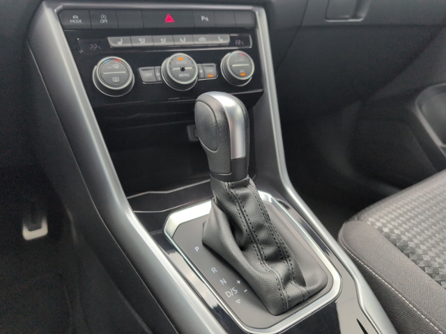 T-Roc 1.5 TSI DSG ACTIVE LED+NAVI.+RFK+ACC+SIHZ+