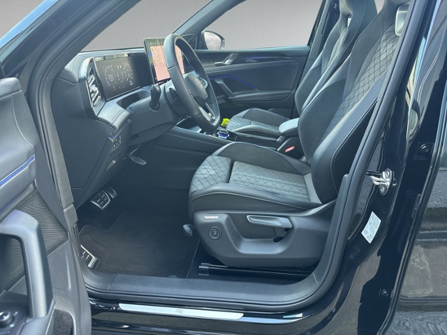 Tiguan 2.0 TDI DSG R-LINE 4MOTION PANO+360°+IQ.L