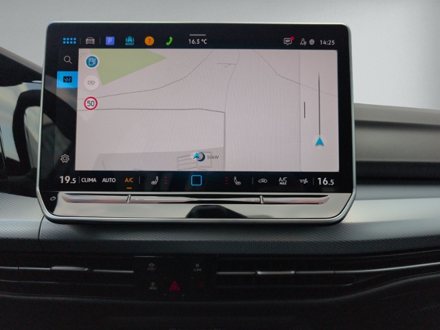 Golf VIII Variant 2.0 TDI DSG AHK+IQ.LIGHT+360°+