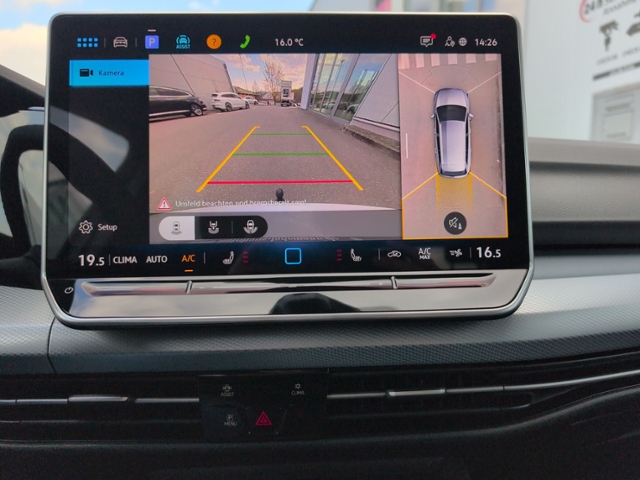 Golf VIII Variant 2.0 TDI DSG AHK+IQ.LIGHT+360°+