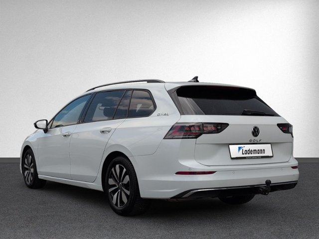 Golf VIII Variant 2.0 TDI DSG AHK+IQ.LIGHT+360°+