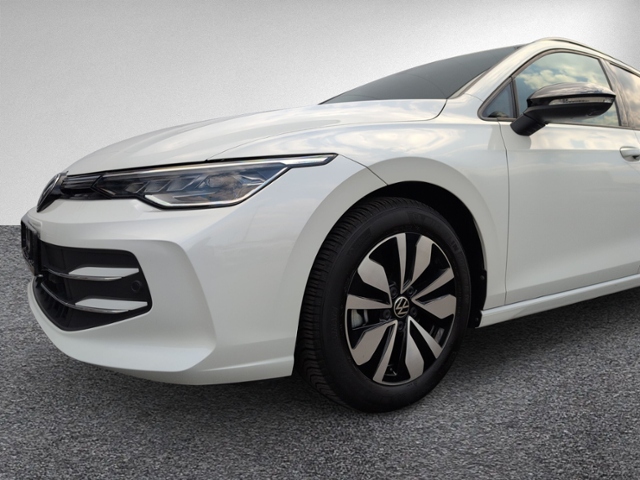 Golf VIII Variant 2.0 TDI DSG AHK+IQ.LIGHT+360°+