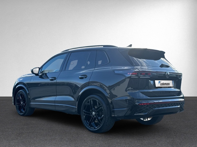 Tiguan 1.5 eTSI DSG R-LINE PANO+360°+IQ.LIGHT+HE