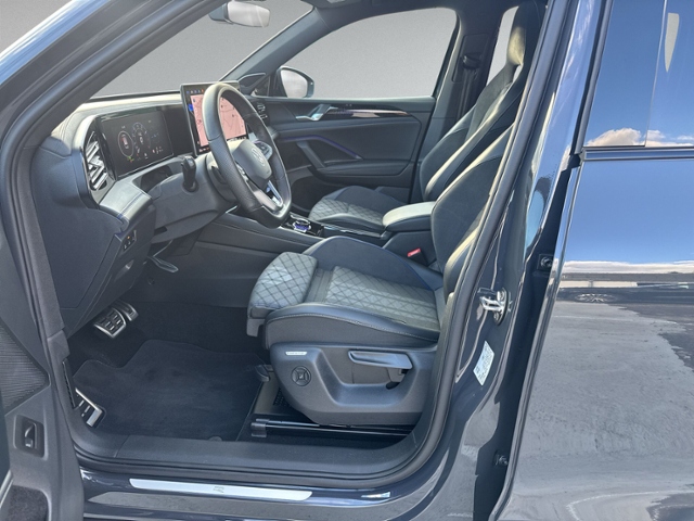 Tiguan 1.5 eTSI DSG R-LINE PANO+360°+IQ.LIGHT+HE