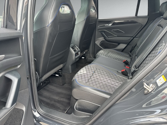 Tiguan 1.5 eTSI DSG R-LINE PANO+360°+IQ.LIGHT+HE