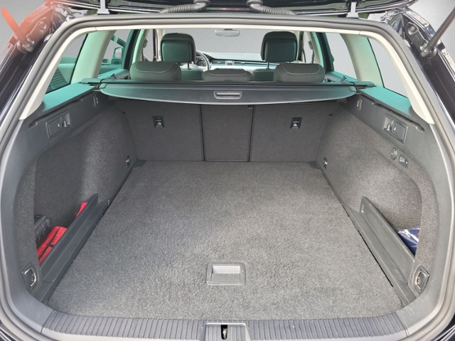 Passat Variant 2.0 TDI DSG AHK+NAVI+LED+ACC+SIHZ