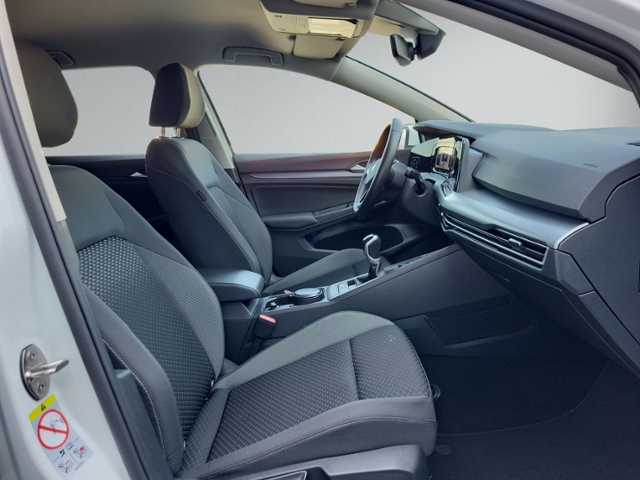 Golf VIII 1.5 TSI ACTIVE STANDHZ+RFK+HEAD-UP+NAV