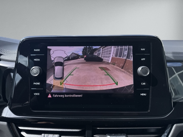 T-Roc 1.5 TSI DSG R-LINE PANO+IQ.LIGHT+RFK+NAVI+