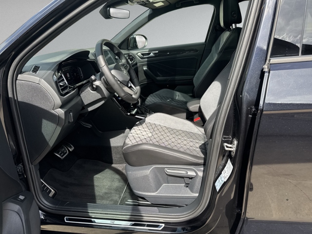 T-Roc 1.5 TSI DSG R-LINE PANO+IQ.LIGHT+RFK+NAVI+