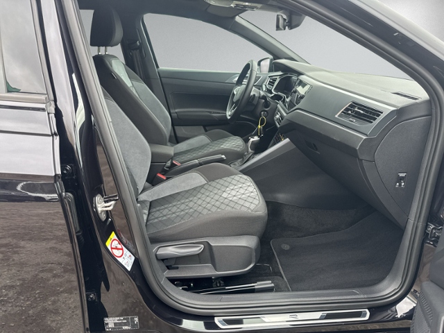 Polo 1.0 TSI DSG R-LINE PANO+IQ.LIGHT+RFK+ACC+SH