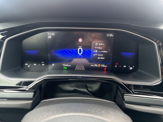 Polo 1.0 TSI DSG R-LINE PANO+IQ.LIGHT+RFK+ACC+SH