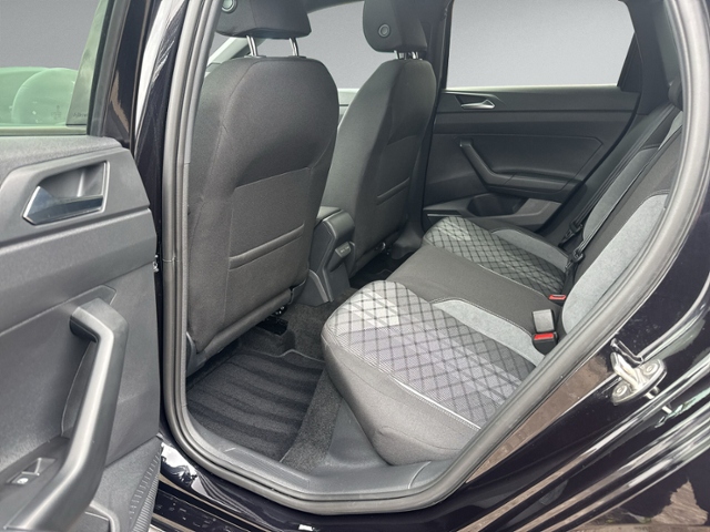 Polo 1.0 TSI DSG R-LINE PANO+IQ.LIGHT+RFK+ACC+SH