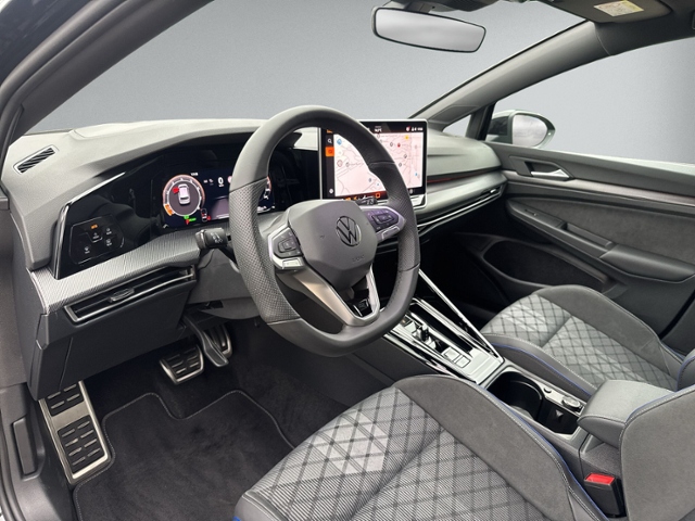 Golf VIII 1.5 eTSI DSG R-LINE PANO+NAVI+ACC+LED+