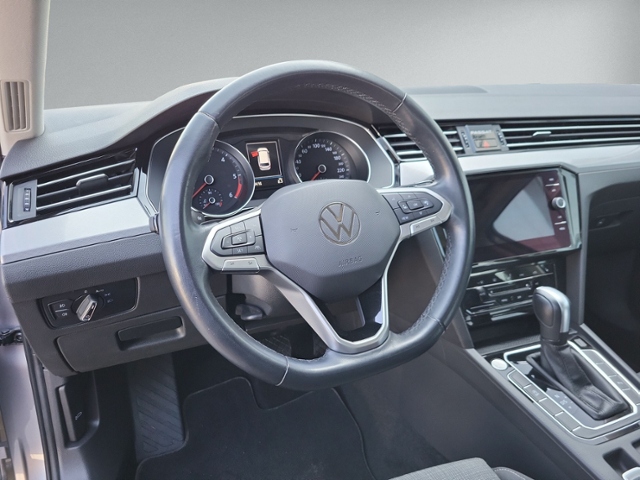 Passat Variant 2.0 TDI DSG RFK+NAVI+ACC+LED+SIHZ