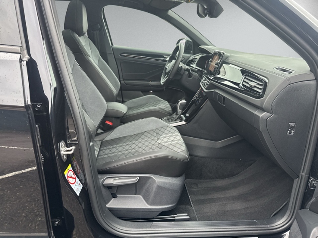 T-Roc 1.5 TSI DSG R-LINE PANO+IQ.LIGHT+RFK+NAVI+