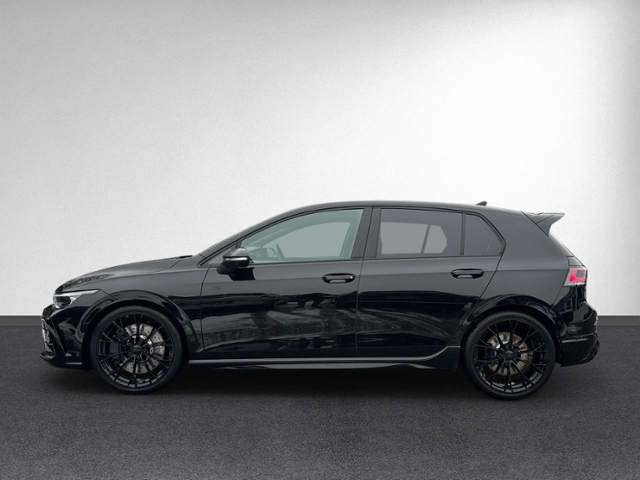 Golf VIII 2.0 TSI DSG R BLACK EDITION +PANO+360°
